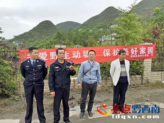 專(zhuān)項(xiàng)行動(dòng)現(xiàn)場(chǎng).jpg
