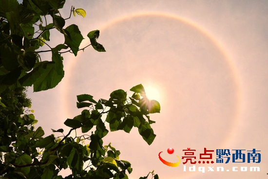 2017年5月12日興義天空日暈2.jpg